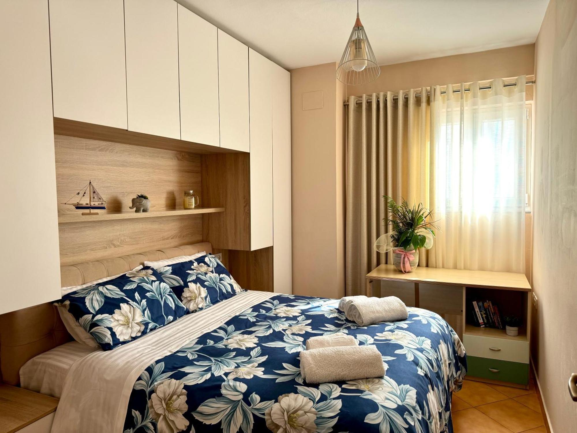 Skyview Oasis Premium Apartment Тирана Экстерьер фото