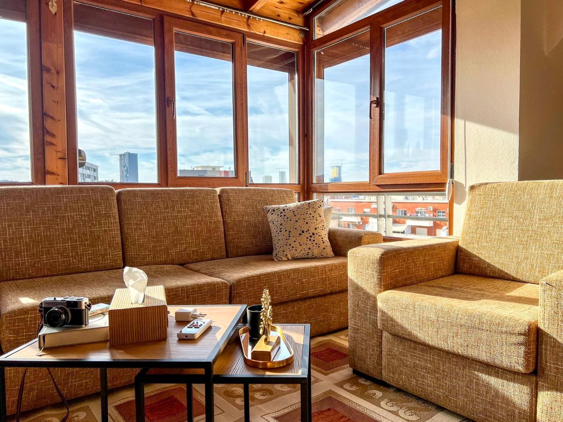 Skyview Oasis Premium Apartment Тирана Экстерьер фото